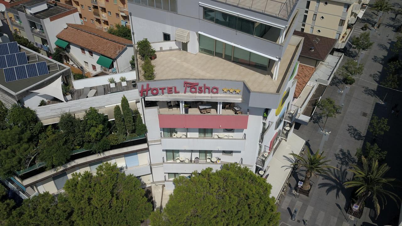 Hotel Pasha Lignano Sabbiadoro Exterior foto